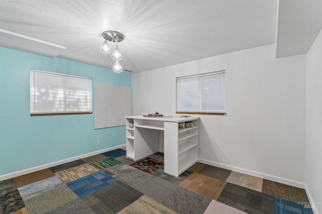 406 S Bitteroot Dr, Boise, ID 83709