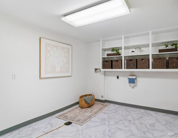 406 S Bitteroot Dr, Boise, ID 83709