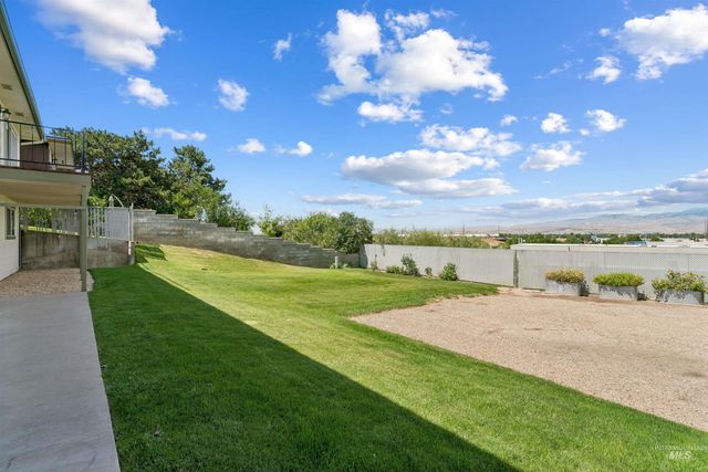 406 S Bitteroot Dr, Boise, ID 83709