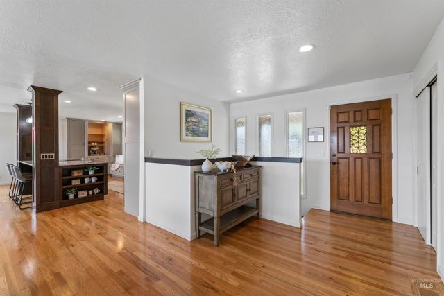 406 S Bitteroot Dr, Boise, ID 83709