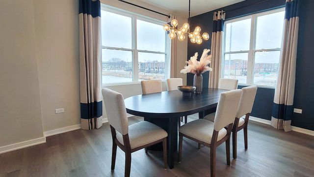 2224 Lakeshore Drive, Schaumburg, IL 60173