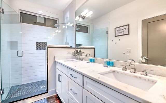 514 31st Ave, N, Nashville, TN 37209