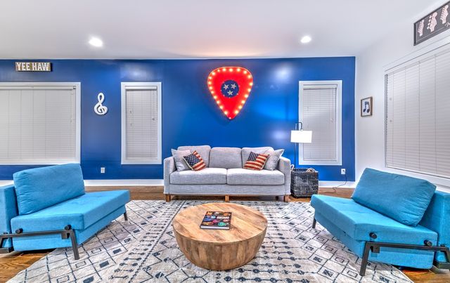 514 31st Ave, N, Nashville, TN 37209