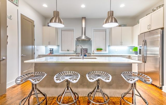 514 31st Ave, N, Nashville, TN 37209