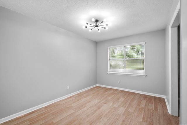 12224 Shawnee Forest Drive, Little Rock, AR 72212