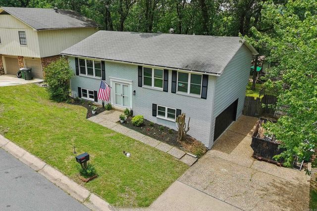 12224 Shawnee Forest Drive, Little Rock, AR 72212