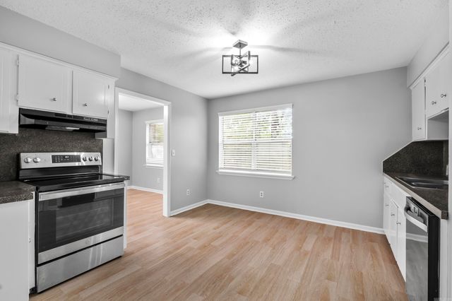 12224 Shawnee Forest Drive, Little Rock, AR 72212