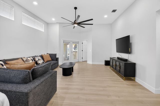 1095 Anchor Point, Delray Beach, FL 33444