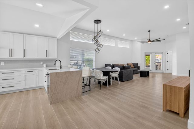 1095 Anchor Point, Delray Beach, FL 33444