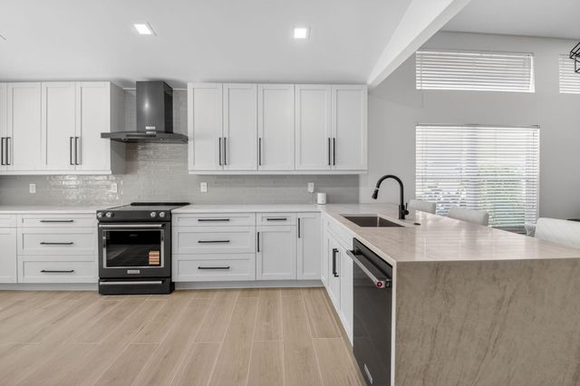 1095 Anchor Point, Delray Beach, FL 33444