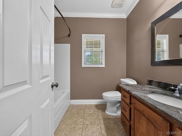 13916 Riverbend Road, Moundville, AL 35474