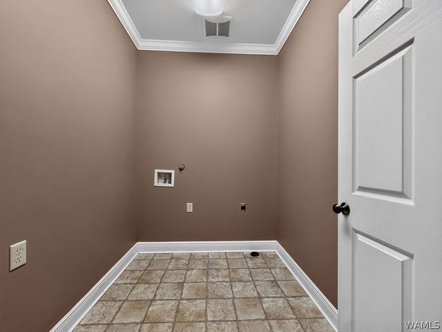 13916 Riverbend Road, Moundville, AL 35474