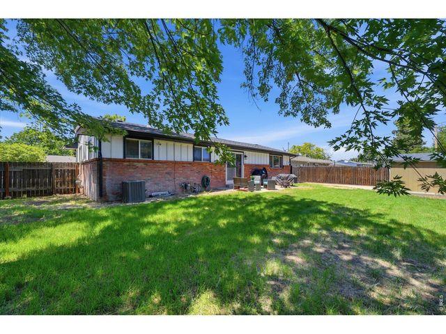 354 S 5th St, La Salle, CO 80645