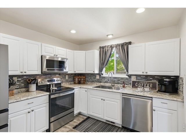354 S 5th St, La Salle, CO 80645