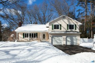 10 Ridgewood Drive, Suffield, CT 06093