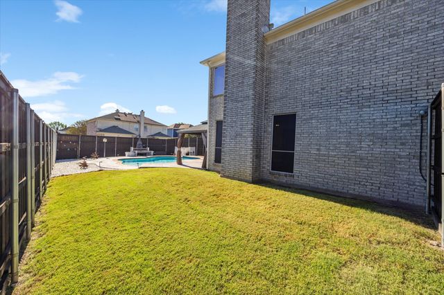 2824 Clearmeadow Drive, Mesquite, TX 75181