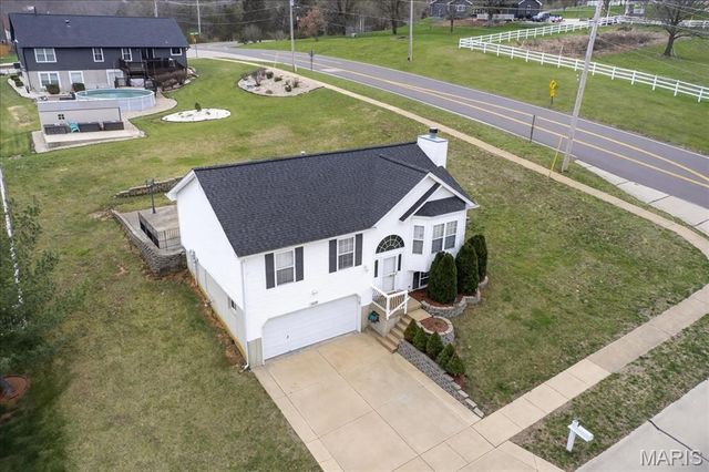 3122 Valley Oaks Drive, Imperial, MO 63052