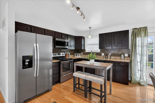 3122 Valley Oaks Drive, Imperial, MO 63052