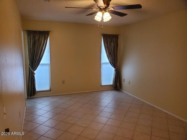 9350 W GLEN OAKS Circle N, Sun City, AZ 85351