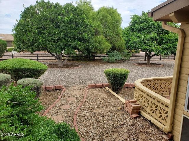 9350 W GLEN OAKS Circle N, Sun City, AZ 85351