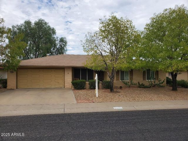 9350 W GLEN OAKS Circle N, Sun City, AZ 85351