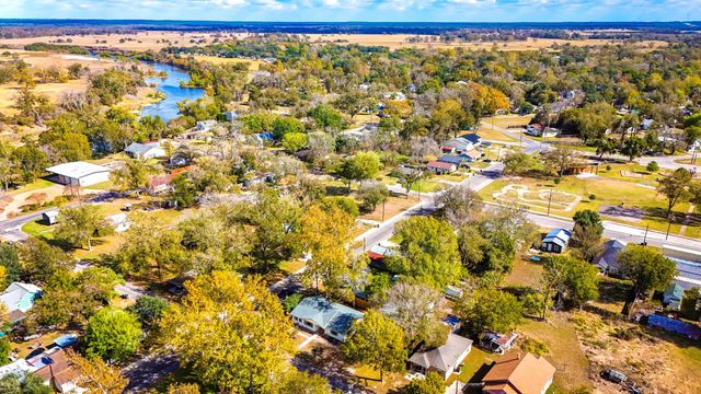 703 Austin Street, Columbus, TX 78934