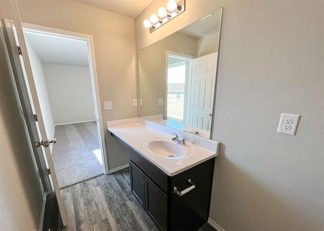 11909 Jude Way, Yukon, OK 73099
