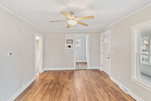 1020 Woodlawn Avenue, Waukegan, IL 60085