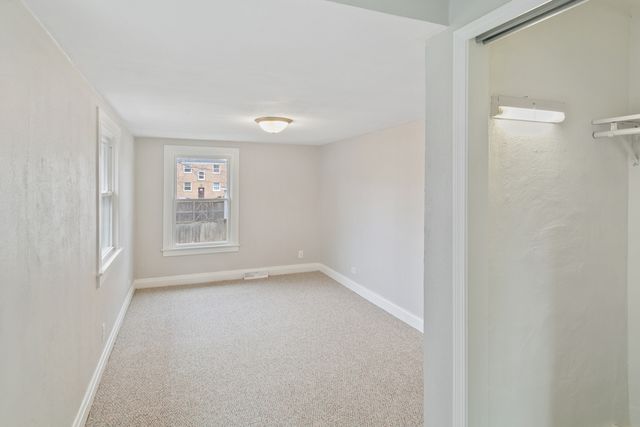 1020 Woodlawn Avenue, Waukegan, IL 60085