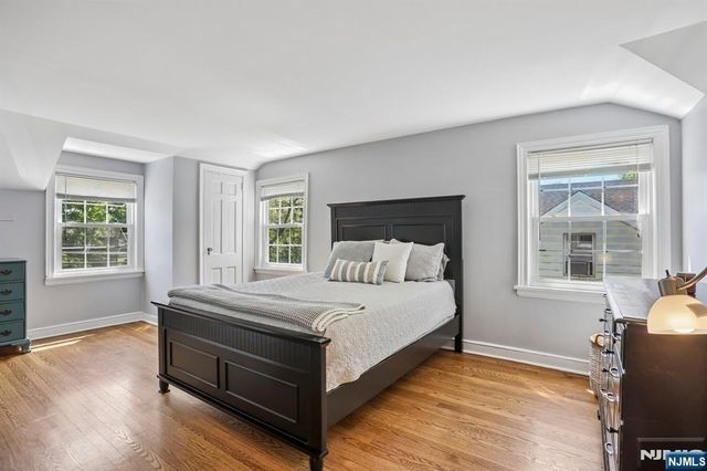30 Sherbrooke Parkway, Livingston, NJ 07039