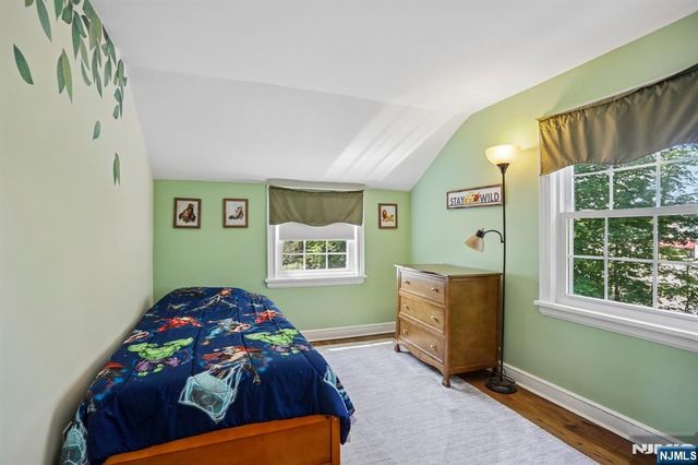 30 Sherbrooke Parkway, Livingston, NJ 07039