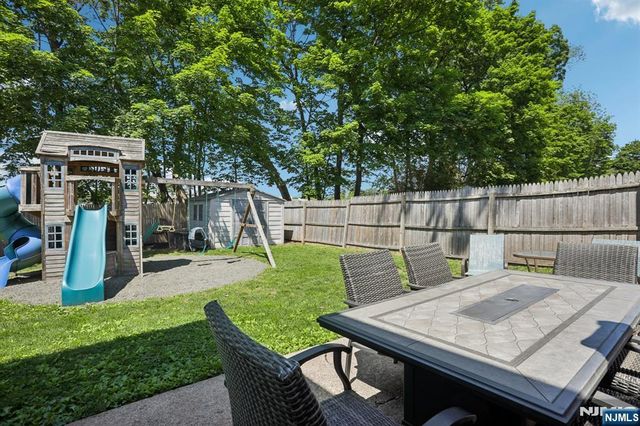 30 Sherbrooke Parkway, Livingston, NJ 07039