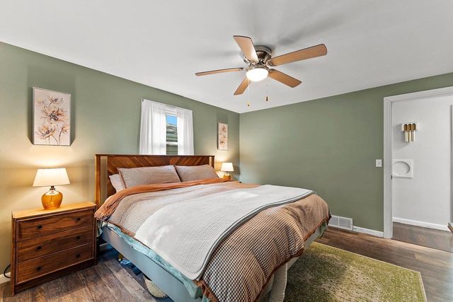2316 MEADOW LANE, Green Bay, WI 54301