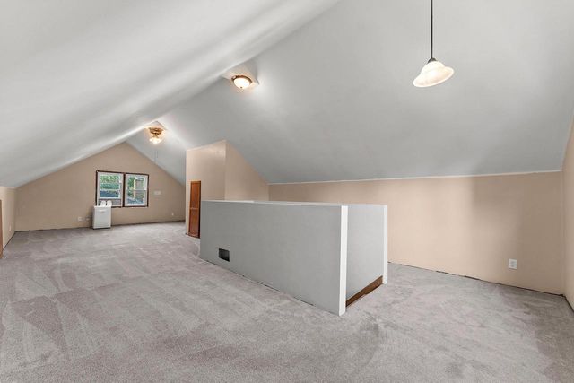 2316 MEADOW LANE, Green Bay, WI 54301