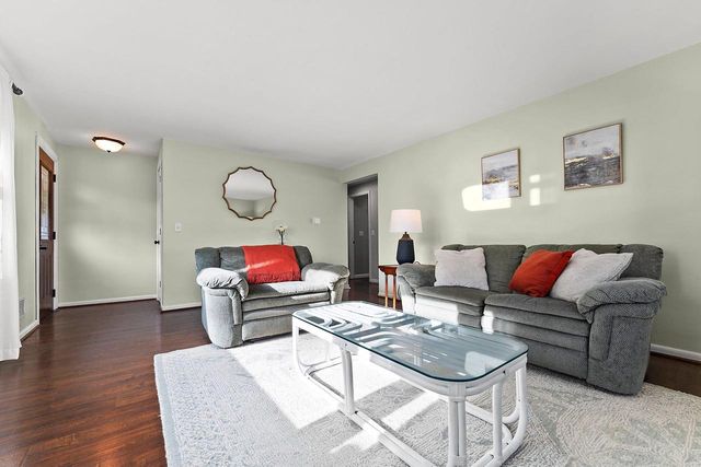 2316 MEADOW LANE, Green Bay, WI 54301