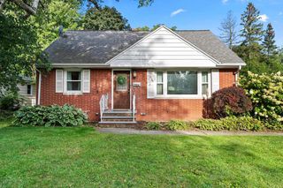 2316 MEADOW LANE, Green Bay, WI 54301