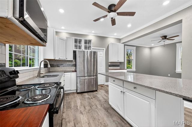 2434 Mary Avenue, Jennings, MO 63136