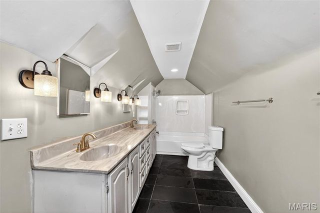 2434 Mary Avenue, Jennings, MO 63136