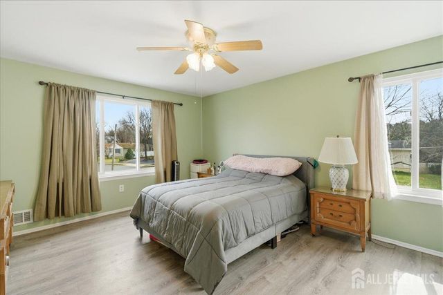 12 Holmes Avenue, Monroe, NJ 08831