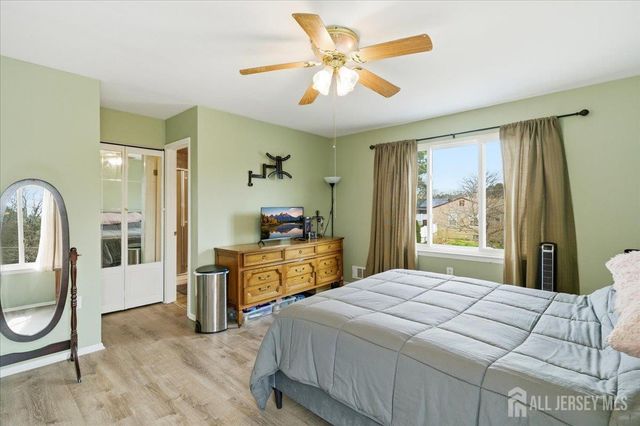 12 Holmes Avenue, Monroe, NJ 08831