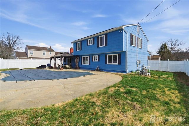 12 Holmes Avenue, Monroe, NJ 08831