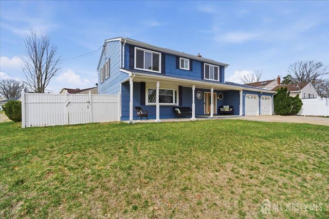 12 Holmes Avenue, Monroe, NJ 08831