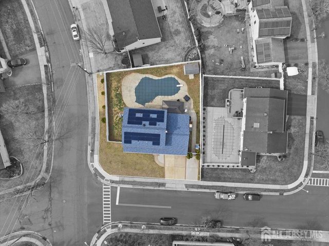 12 Holmes Avenue, Monroe, NJ 08831