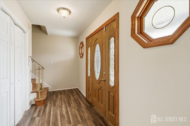 12 Holmes Avenue, Monroe, NJ 08831