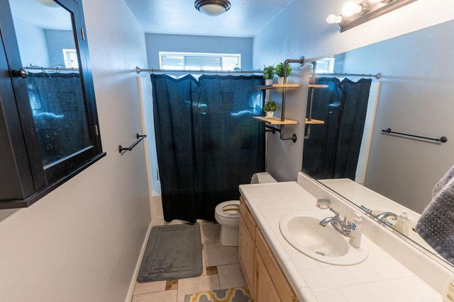 2315 Magill Avenue, Clovis, CA 93611