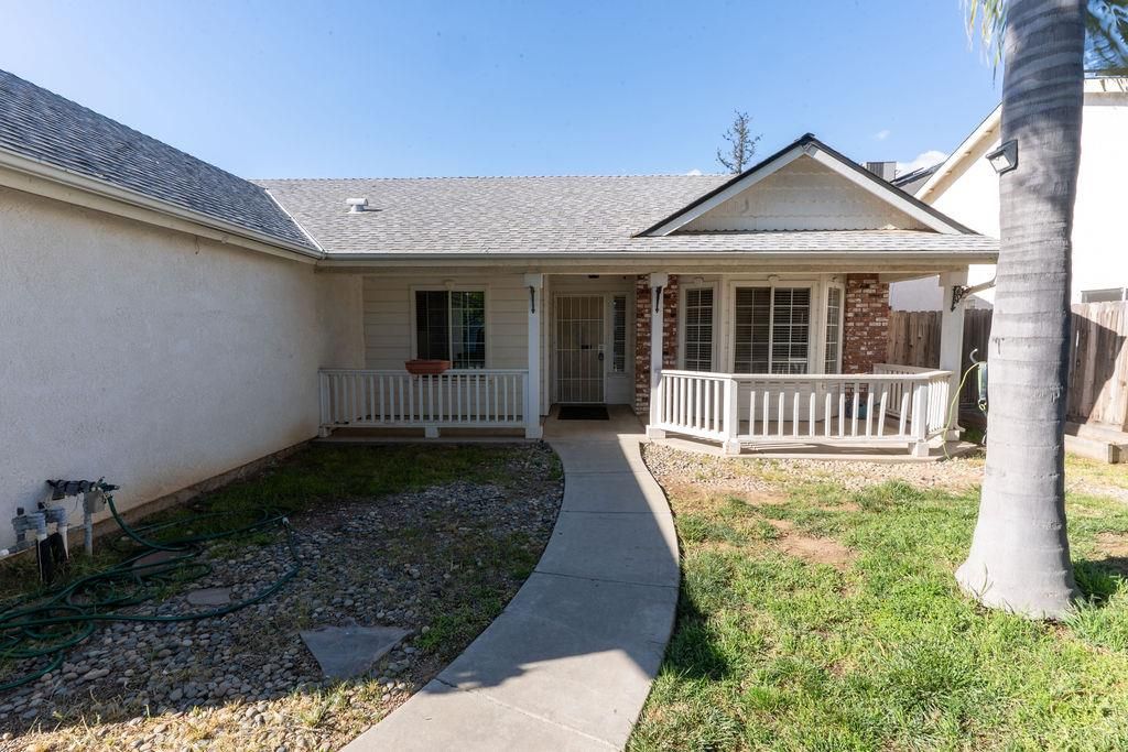 2315 Magill Avenue, Clovis, CA 93611
