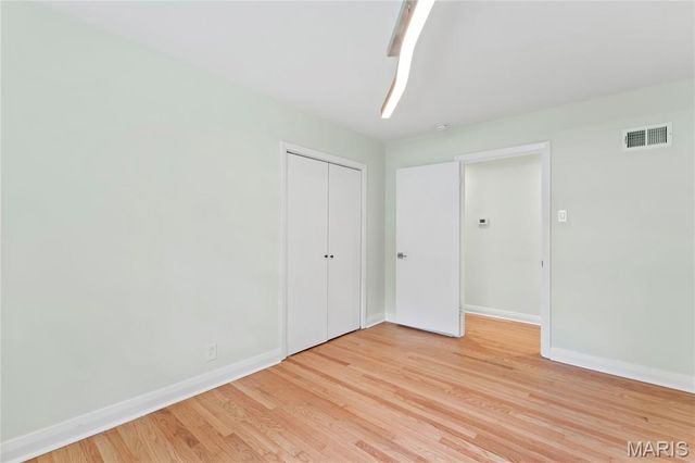 7739 Burr Oak Lane, University City, MO 63130