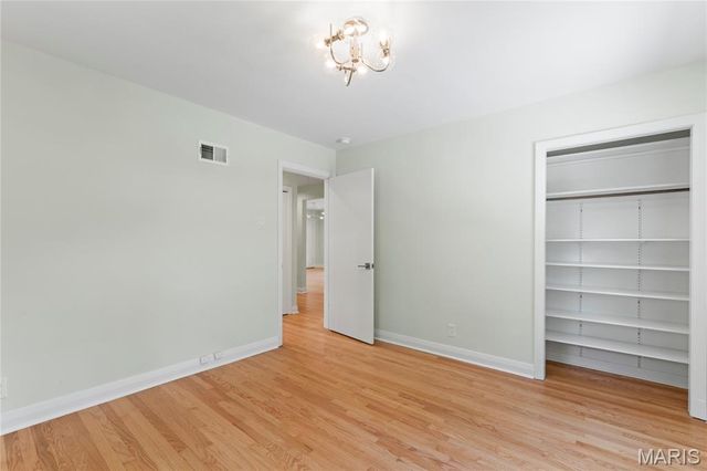 7739 Burr Oak Lane, University City, MO 63130