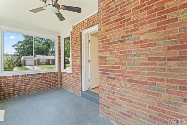 7739 Burr Oak Lane, University City, MO 63130