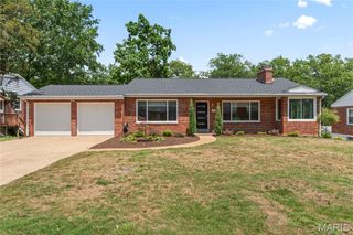 7739 Burr Oak Lane, University City, MO 63130